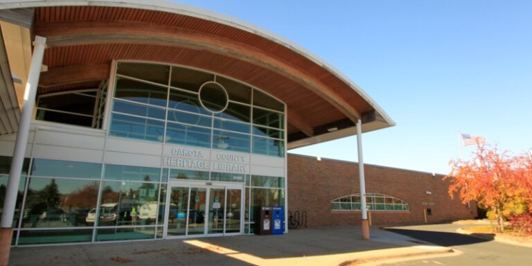 Lakeville Public Library
