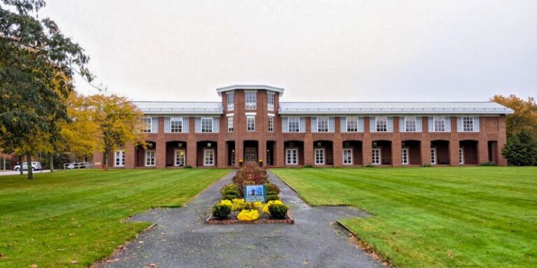 Plymouth Public Library