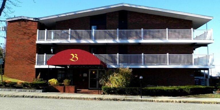 Governor Bradford Inn in Plymouth