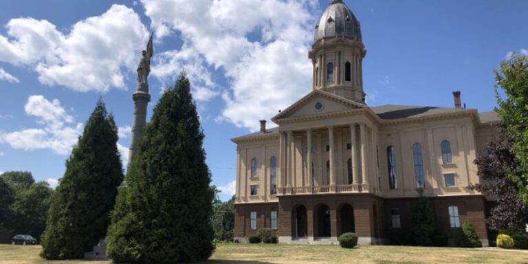 Middleborough Town Hall