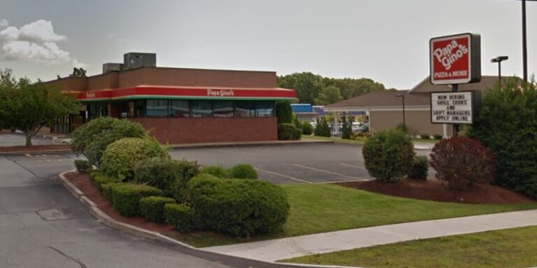 Papa Ginos in North Dartmouth