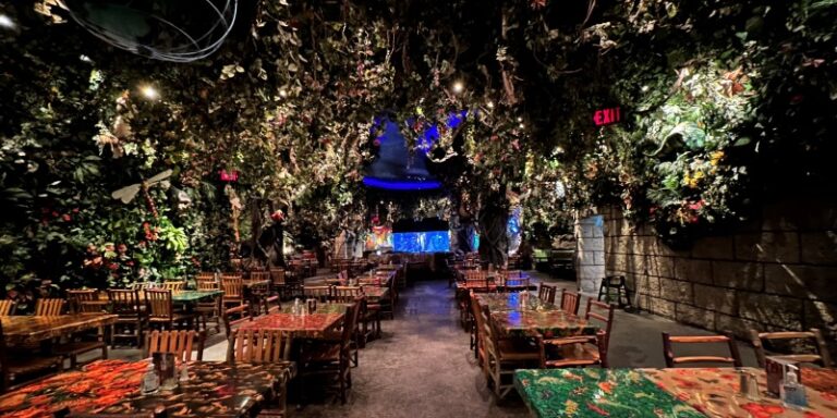 Rain Forest Café in Burlington