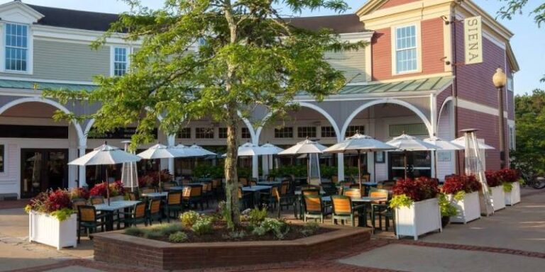Siena Restaurant in Mashpee