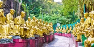 Ten Thousand Buddhas Monastery: A Spiritual Journey to Serenity